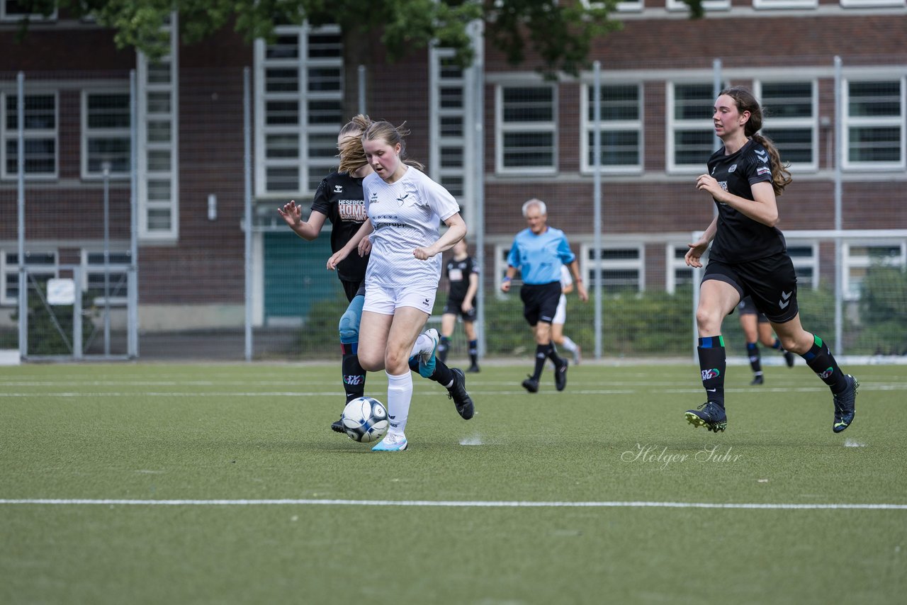 Bild 82 - wBJ Alstertal-Langenhorn - SV Henstedt-Ulzburg : Ergebnis: 4:1